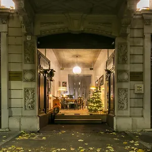 Hotel The Leoncino